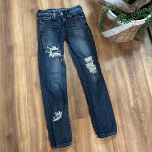 American Eagle Outfitters Women's Distressed Blue Jeans